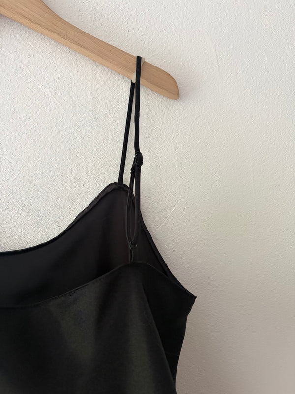 Black Strap Top