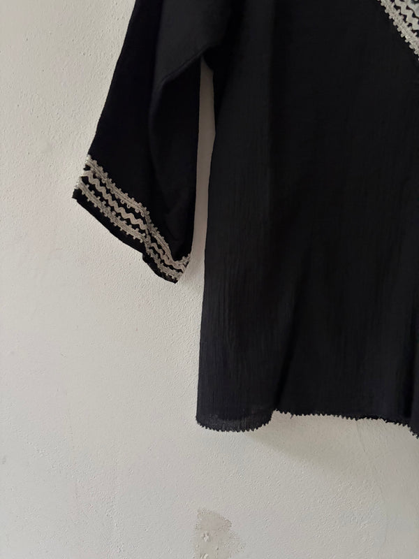 60's-70's Patio Fashions Black Top.