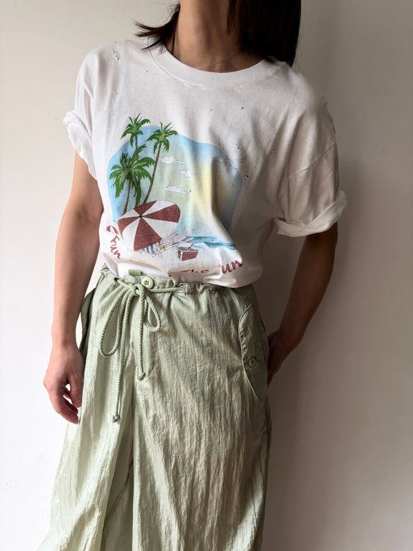 80's-90's Fun Under The Sun Tee.FRUIT OF THE LOOM.
